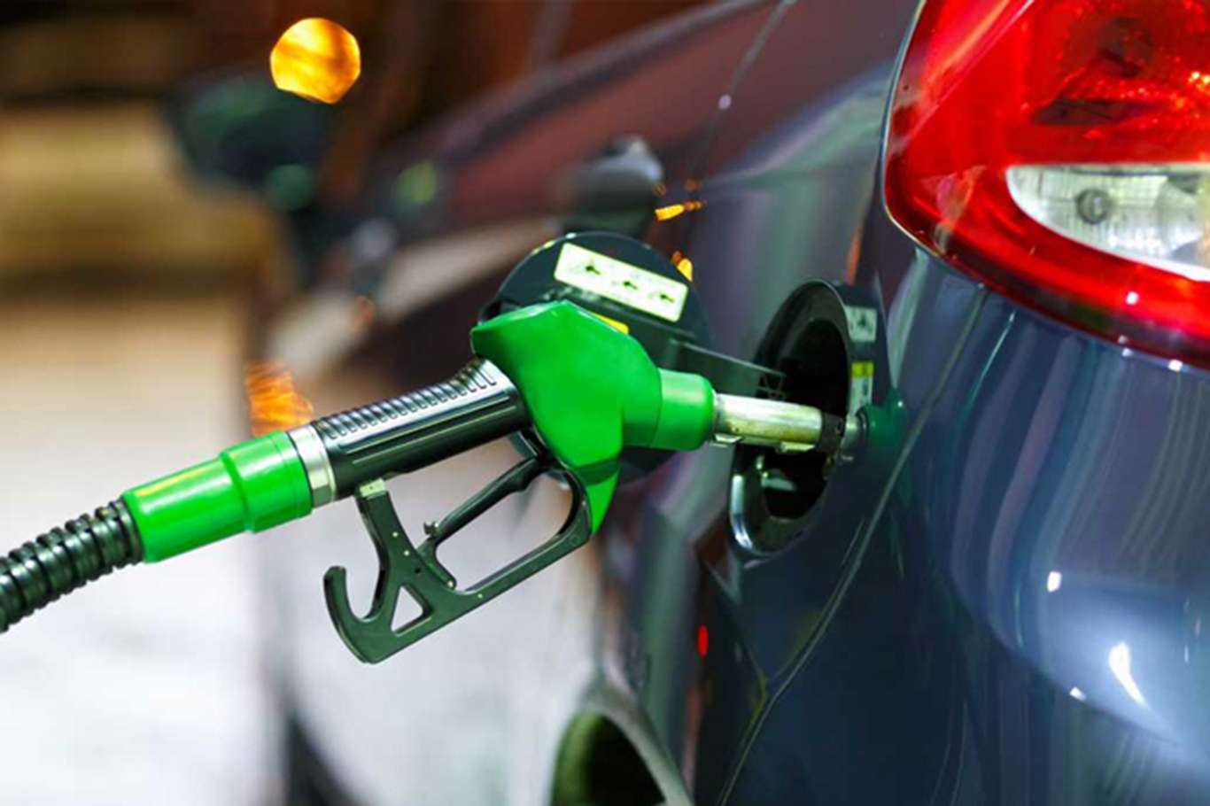 Benzin ve motorine zam, otogaza indirim geliyor
